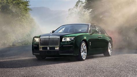 rolls royce green.